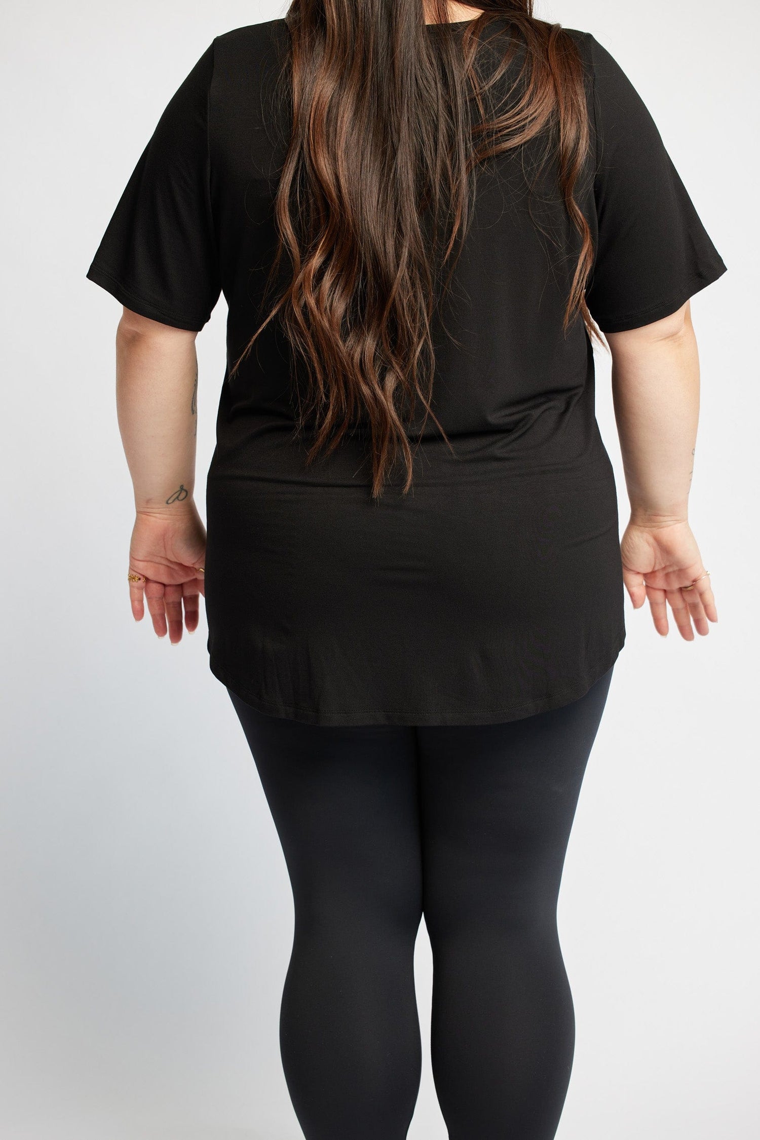 V-Neck Tee in Onyx