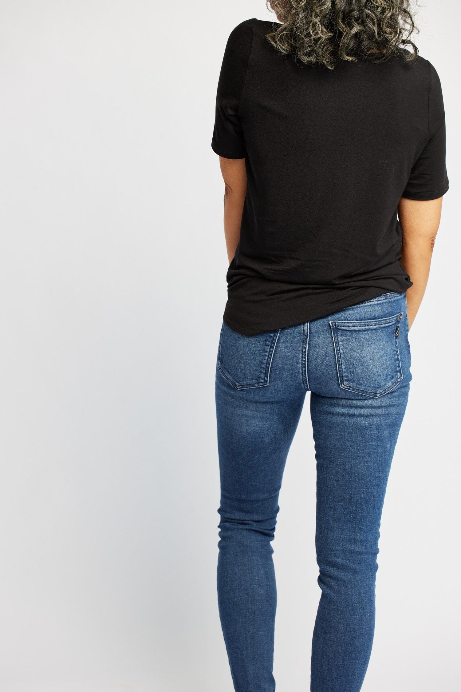 V-Neck Tee in Onyx