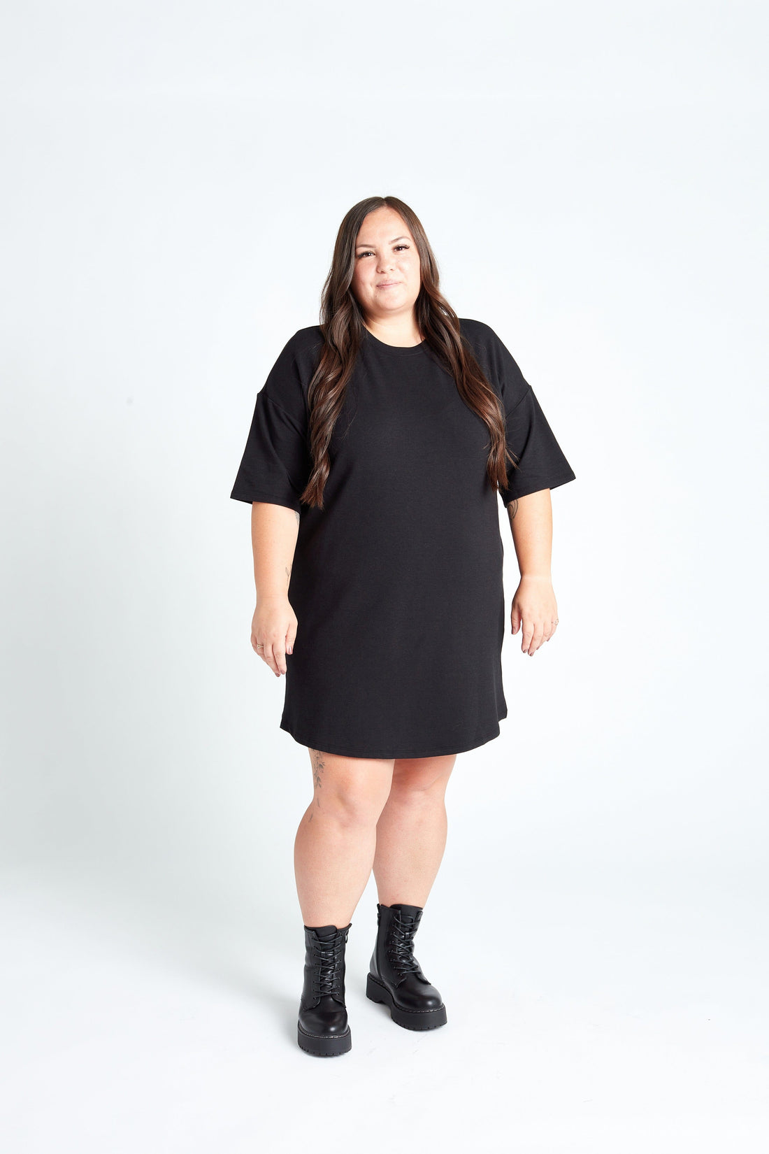 Relaxed Three-Quarter Dress in Onyx