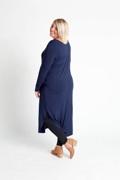 Long Sleeve V-Neck Maxi Dress in Navy