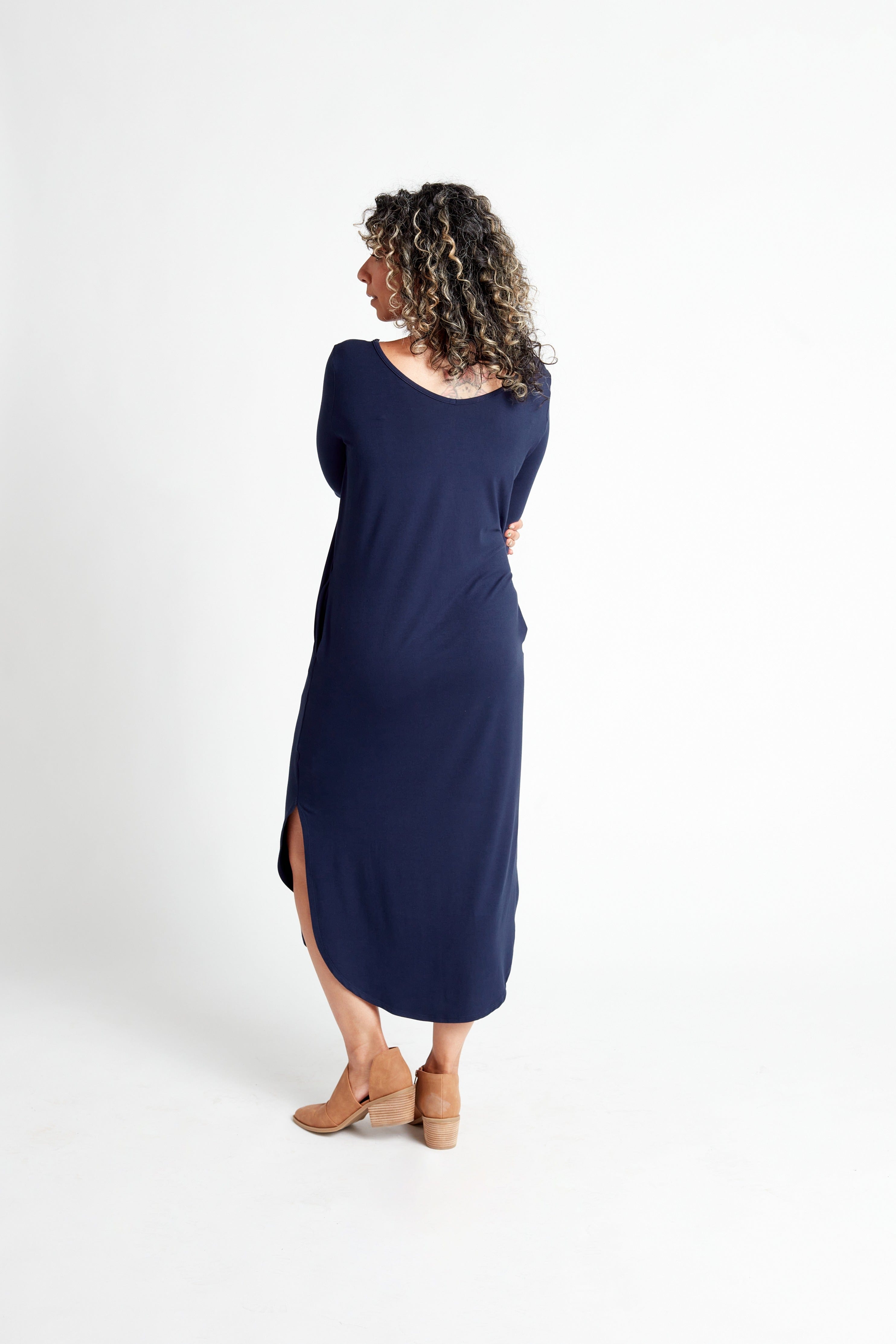 Long Sleeve V Neck Maxi Dress in Navy