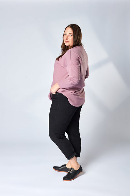 Relaxed Scoop Hem Sweater in Orchid